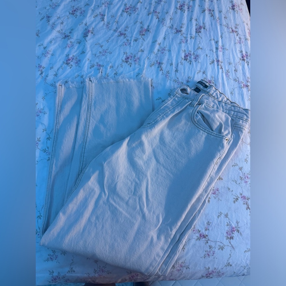 Cream jeans